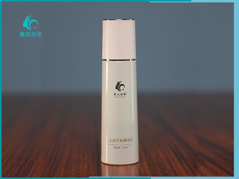 水潤(rùn)平衡精華液