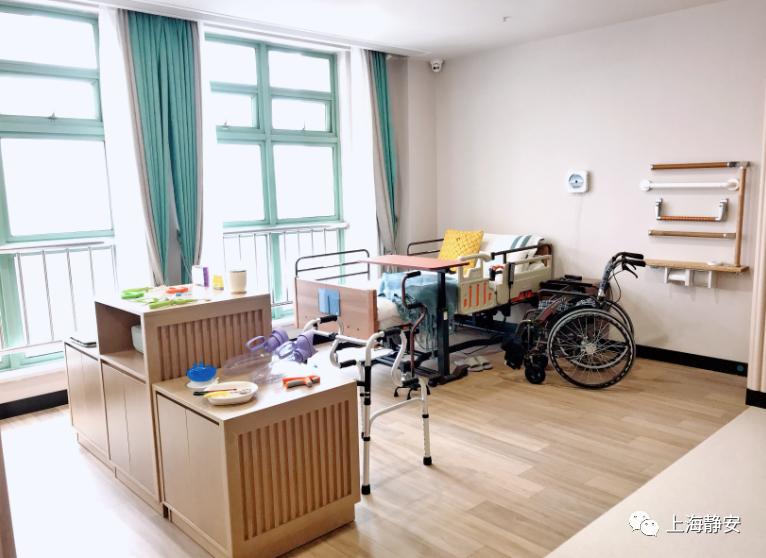醫(yī)療、康復(fù)、生活照料……這些需求在家門口就能解決！靜安這里正打造“沒有圍墻的養(yǎng)老院”(圖10)